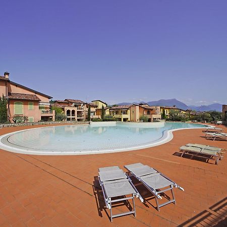 Borgo Del Torchio Apartments By Wonderful Italy Manerba del Garda Exterior foto