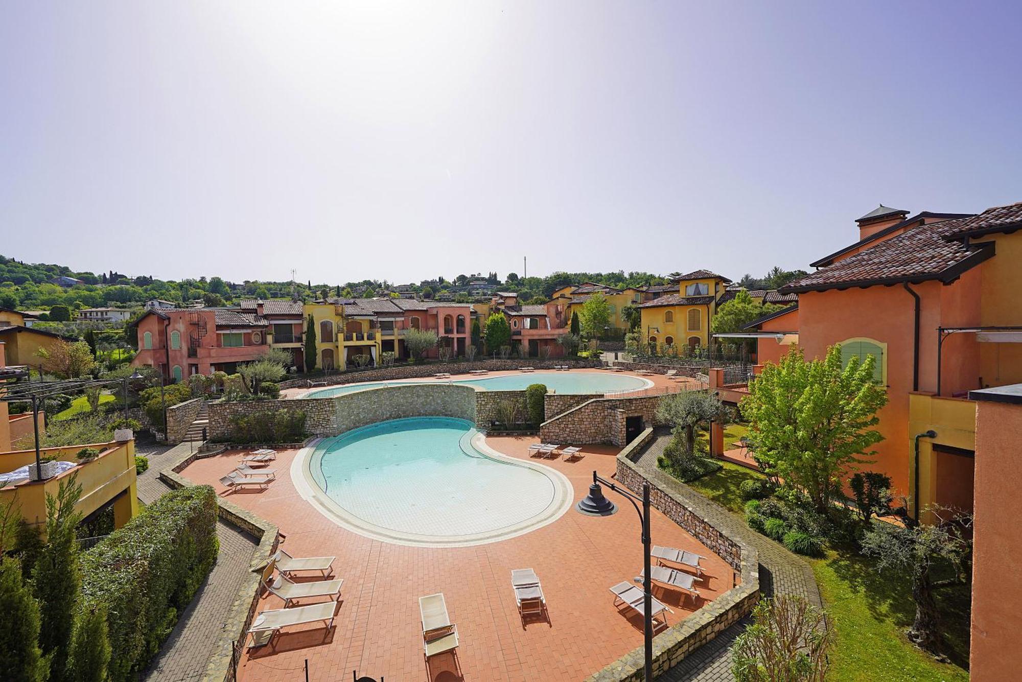 Borgo Del Torchio Apartments By Wonderful Italy Manerba del Garda Exterior foto